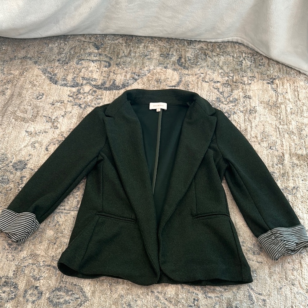 Skies Are Blue green Blazer Tailored Fit Classic Design